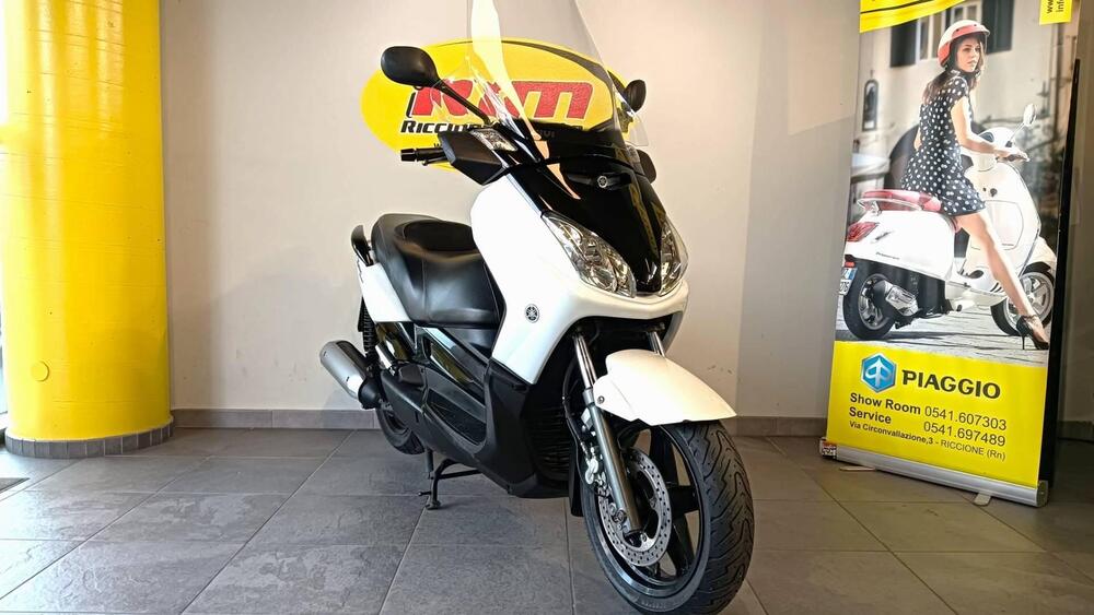 Yamaha X-Max 250 (2007 - 09) (3)