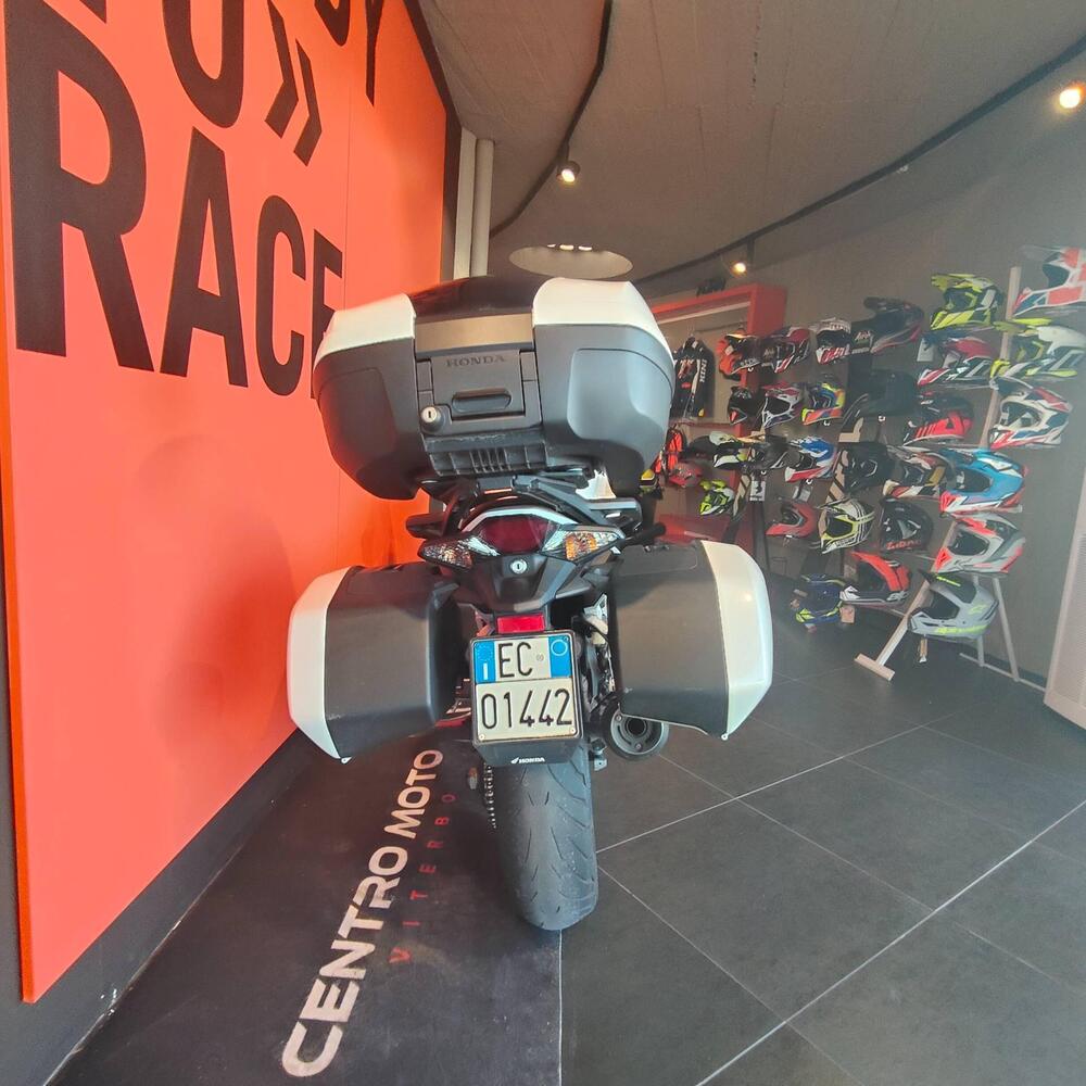 Honda VFR 800 F (2014 - 16) (2)