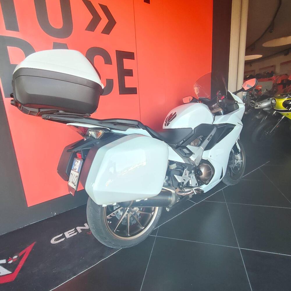 Honda VFR 800 F (2014 - 16) (5)