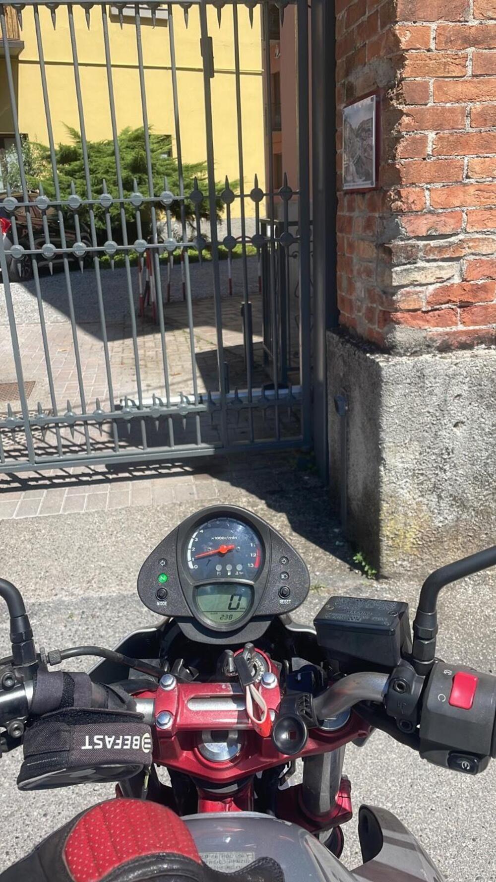 Kawasaki ER-6N (2005 - 08) (2)