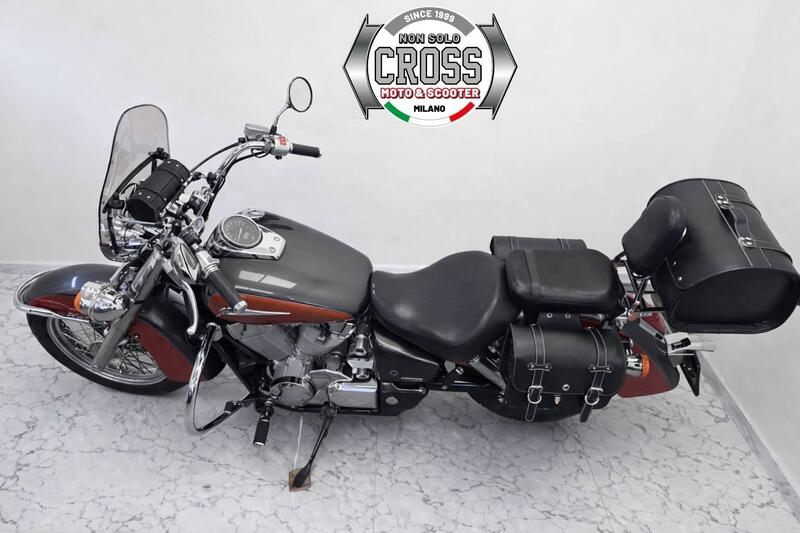 Honda Shadow 750 ABS (2012) (9)