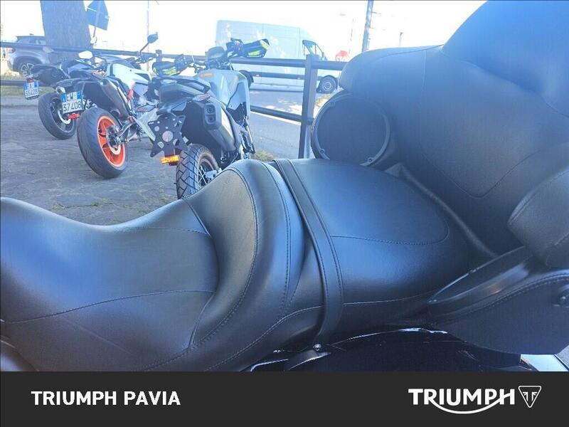 Harley-Davidson 114 Road Glide Ultra (2019) - FLTRXU (17)