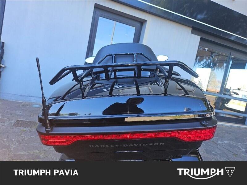 Harley-Davidson 114 Road Glide Ultra (2019) - FLTRXU (13)