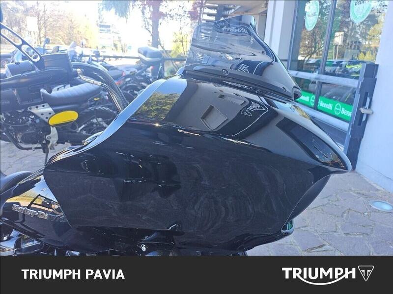 Harley-Davidson 114 Road Glide Ultra (2019) - FLTRXU (26)