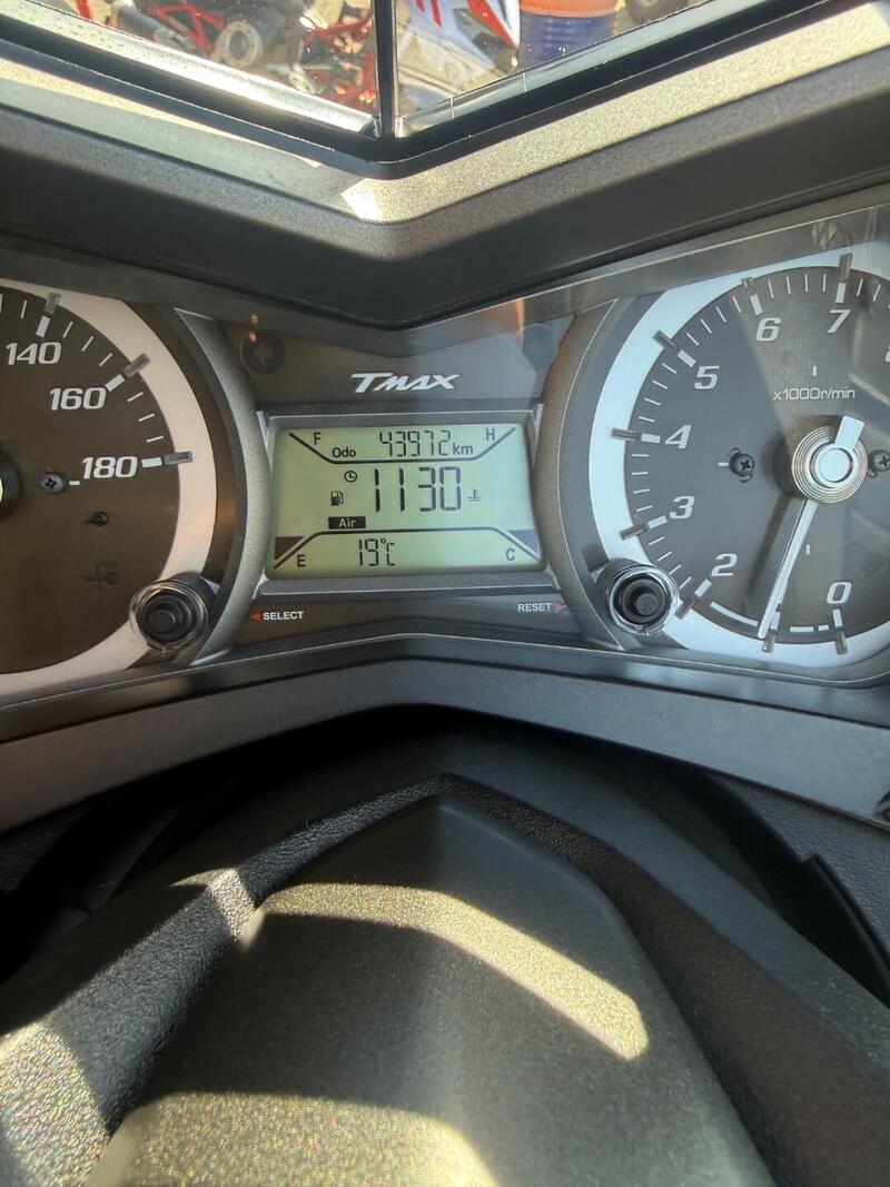 Yamaha T-Max 530 Iron Max (2014 - 17) (5)