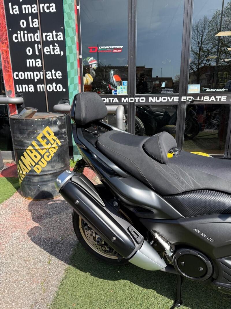 Yamaha T-Max 530 Iron Max (2014 - 17) (11)