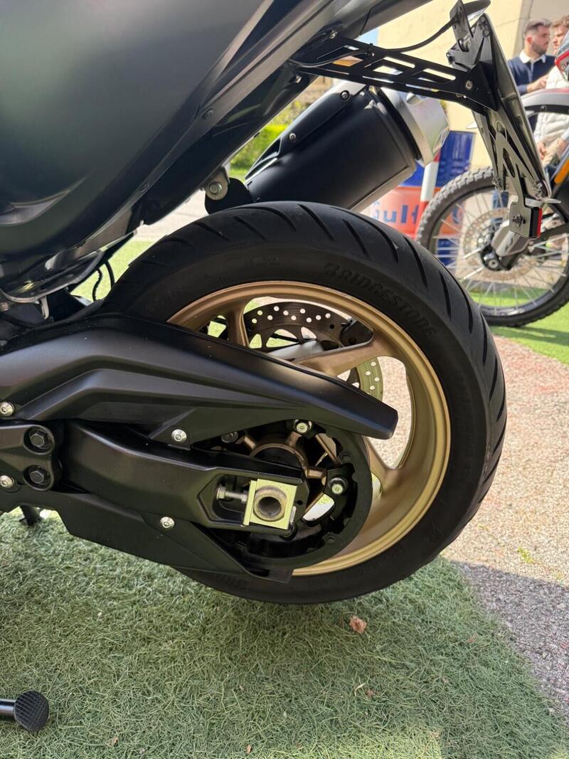 Yamaha T-Max 530 Iron Max (2014 - 17) (14)