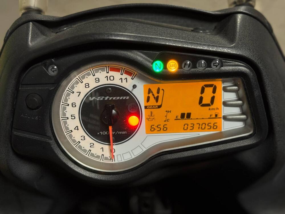 Suzuki V-Strom 650 ABS (2011 - 17) (2)