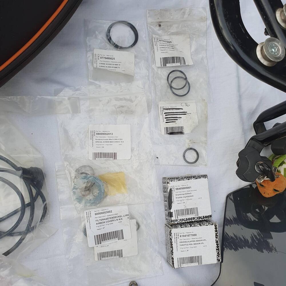 KTM 990 Supermoto T ABS (2011 - 13) (11)