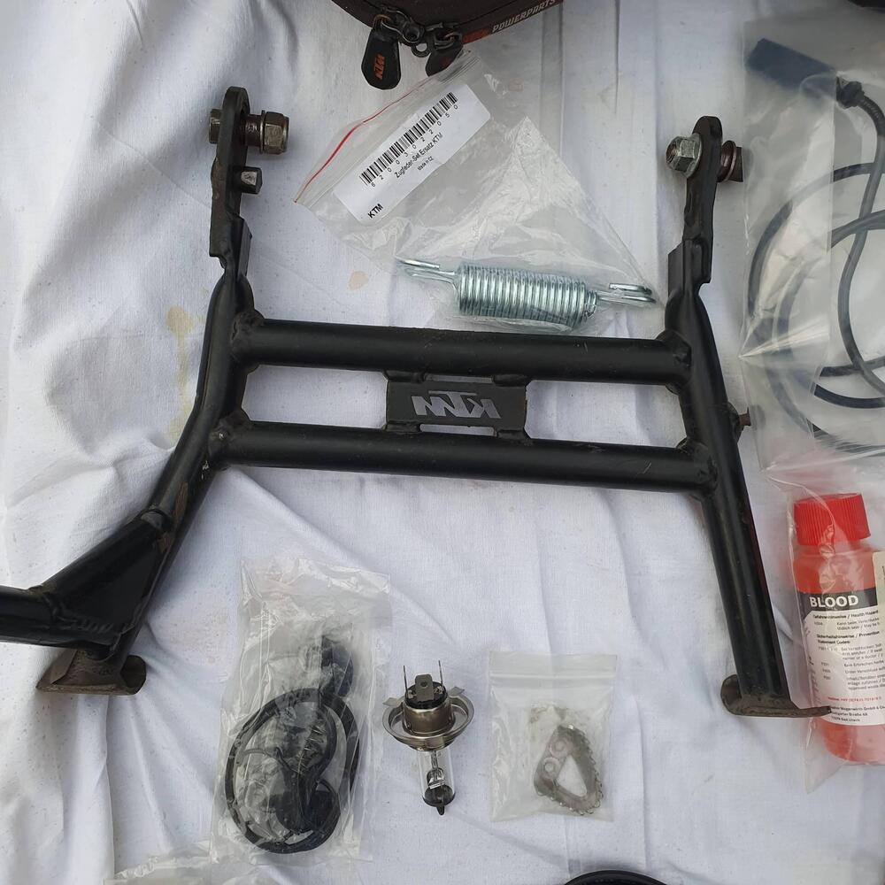 KTM 990 Supermoto T ABS (2011 - 13) (13)