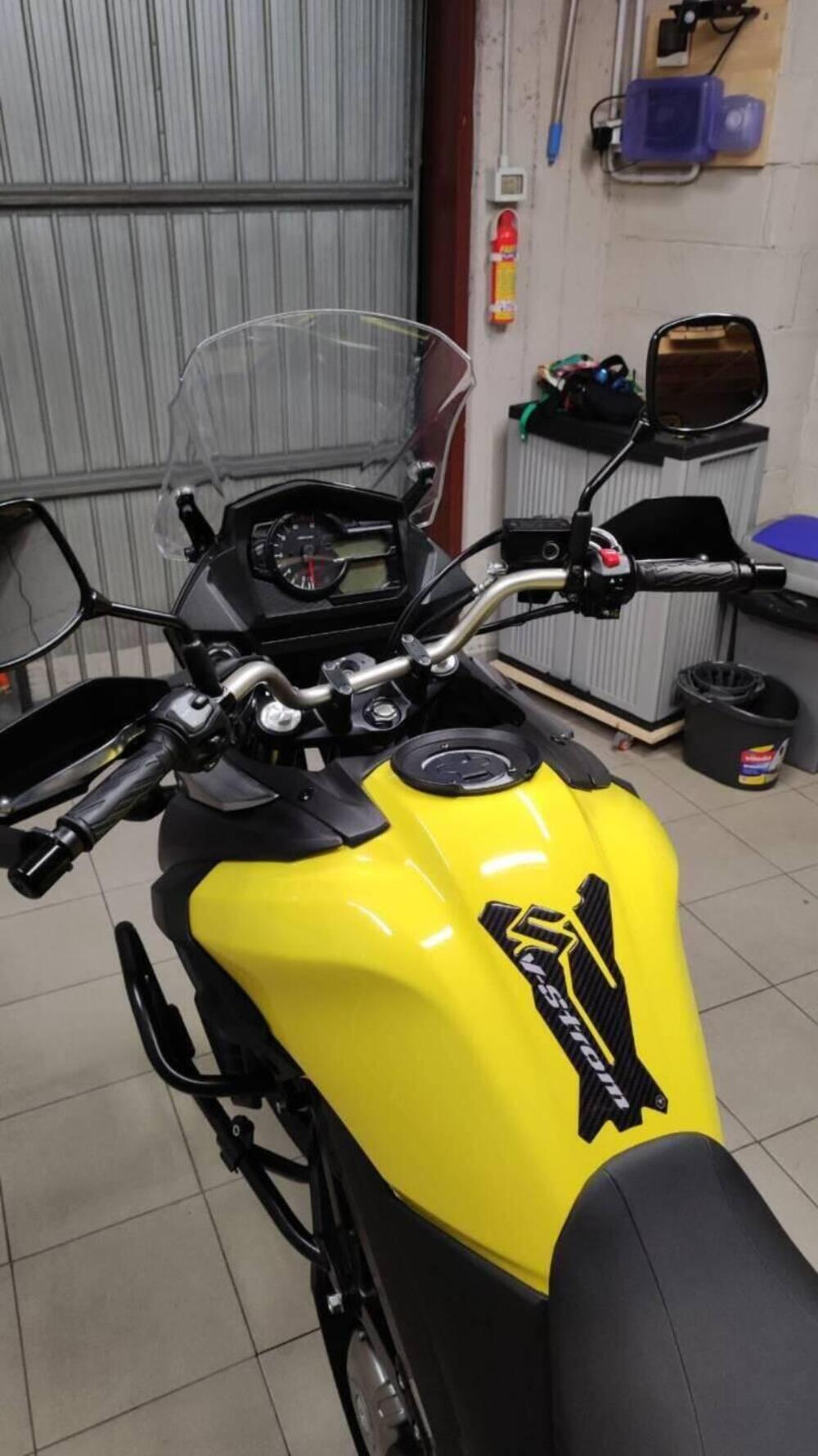 Suzuki V-Strom 650 (2021 - 25) (9)