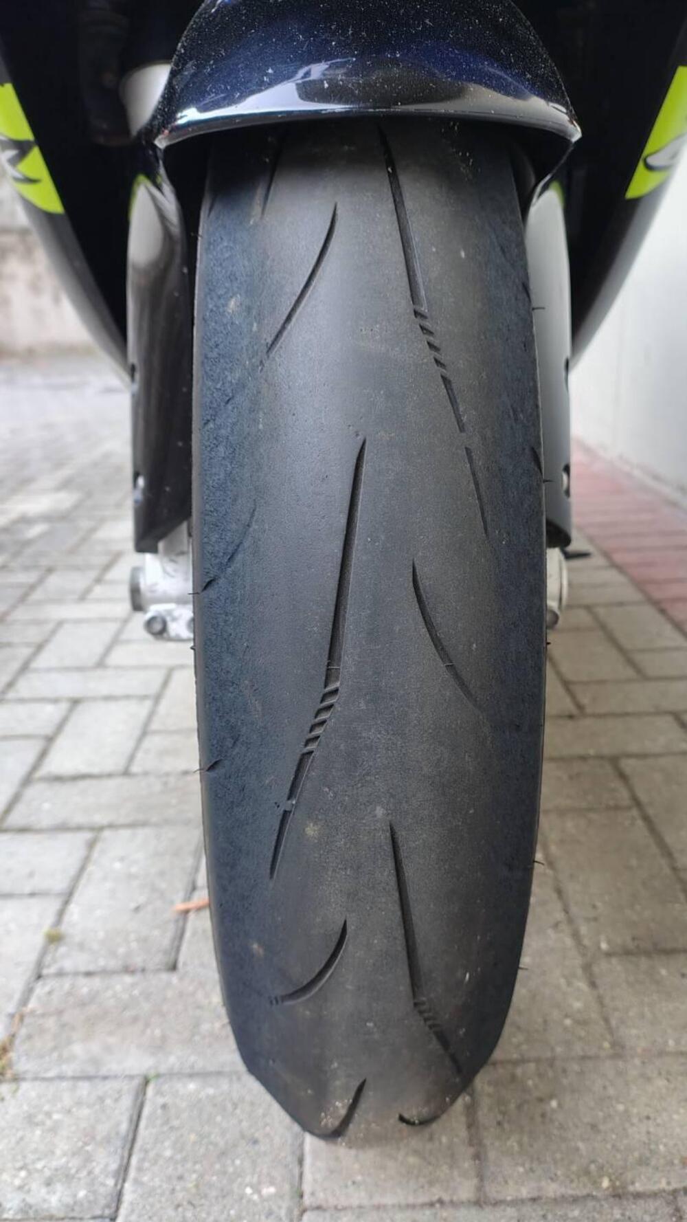 Suzuki GSX R 600 (2001 - 03) (6)