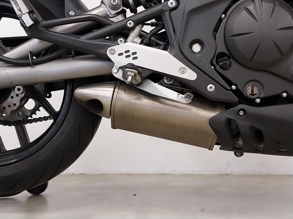 Kawasaki ER-6N (2005 - 08) (11)