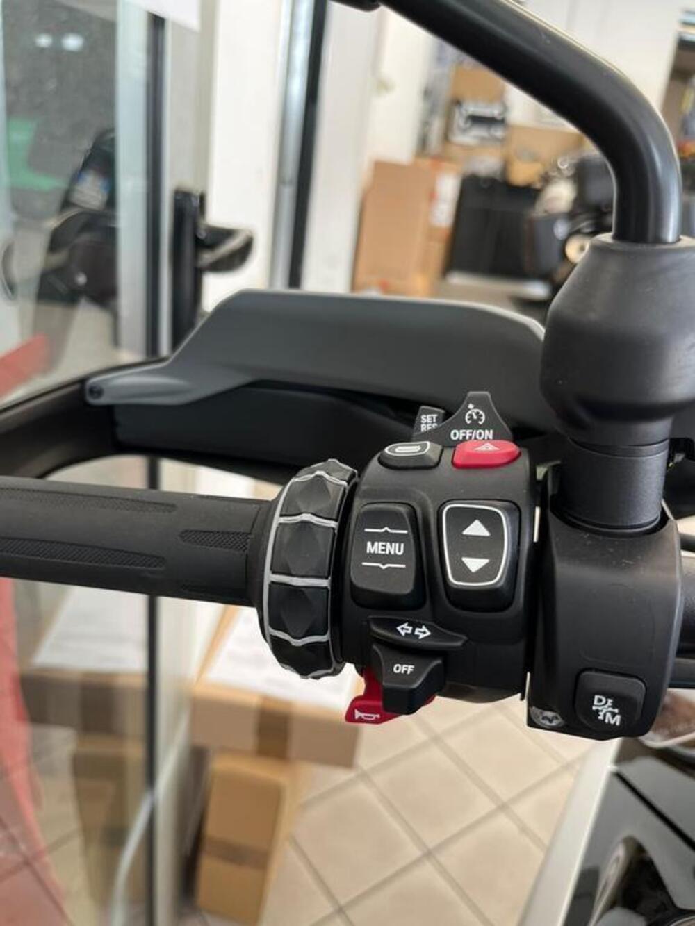 Bmw R 1300 GS Adventure (2025 - 26) (2)