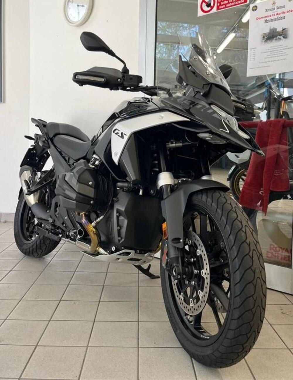 Bmw R 1300 GS Adventure (2025 - 26) (8)