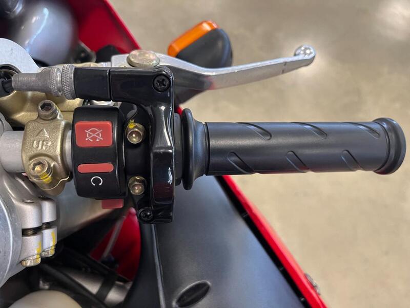 Ducati 998 (2001 - 02) (13)