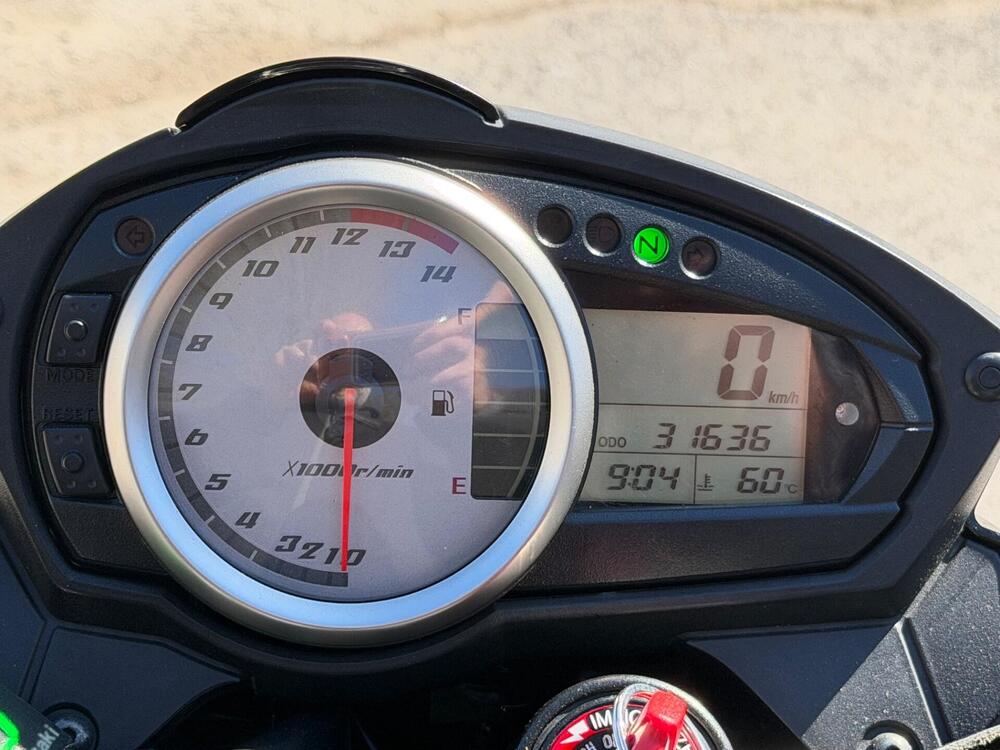 Kawasaki Z 750 (2007 - 14) (4)