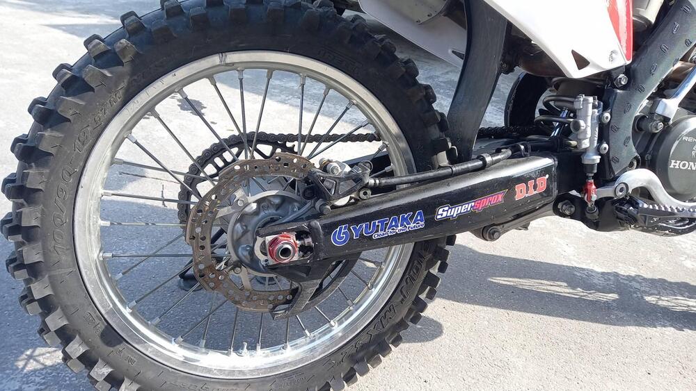 Honda CRF 250R (2017) (2)