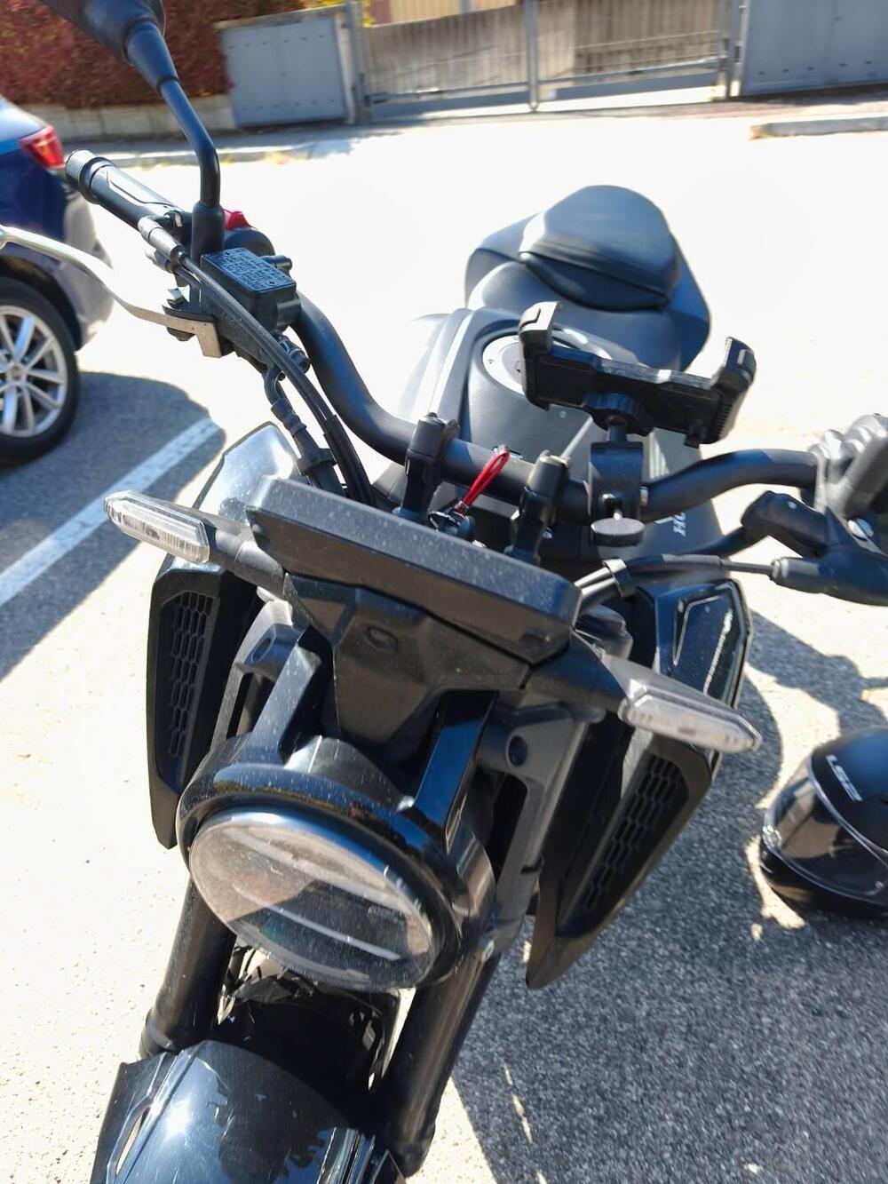 Honda CB 125 R (2024 - 26) (14)