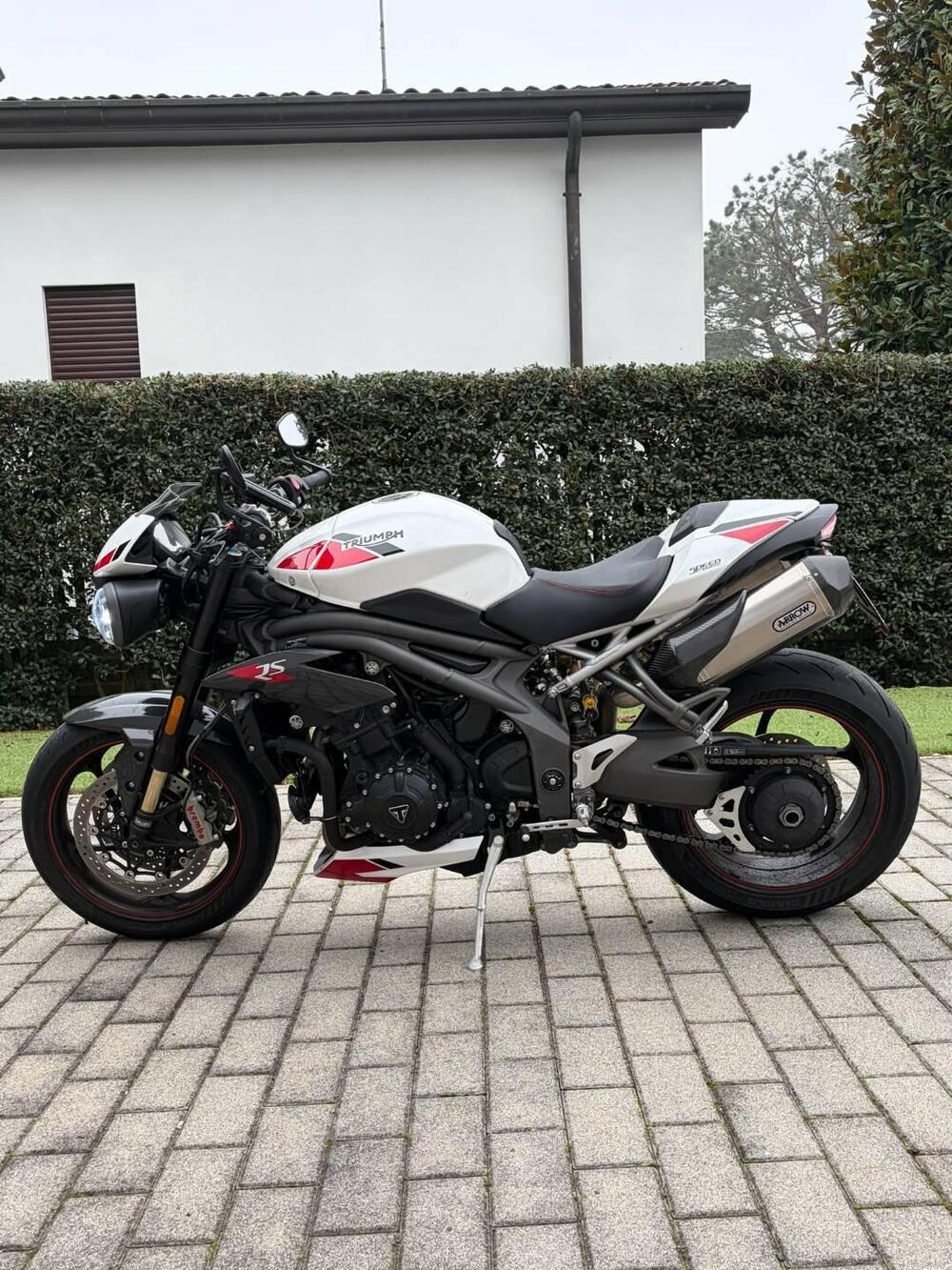 Triumph Speed Triple 1050 RS (2018 - 20) (2)