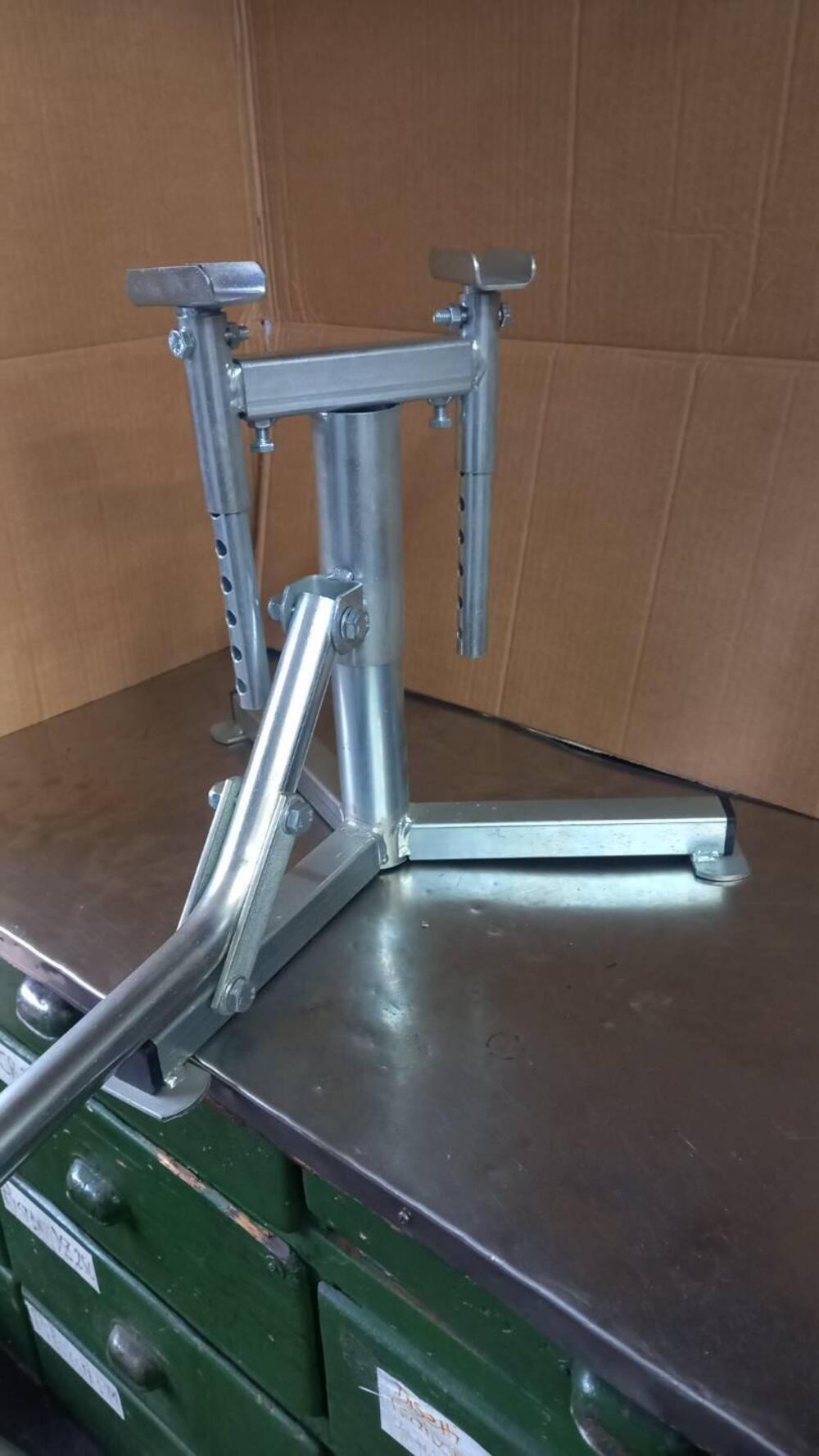 Cavalletto moto vintage Big Star (3)