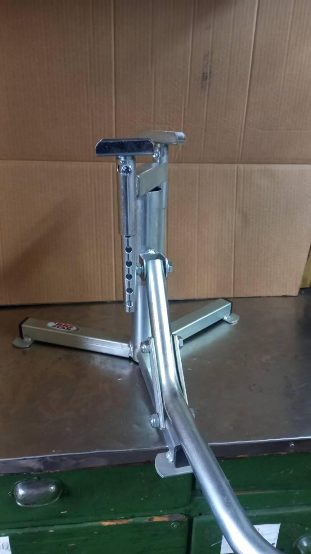 Cavalletto moto vintage Big Star (4)