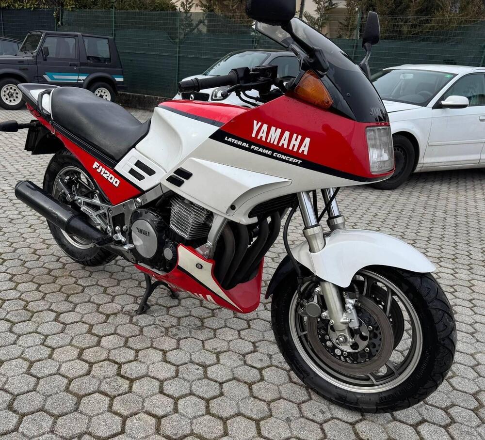 Yamaha FJ1200 (2)