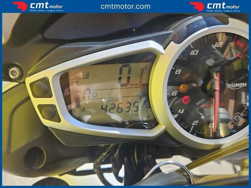 Triumph Street Triple (2013) (5)