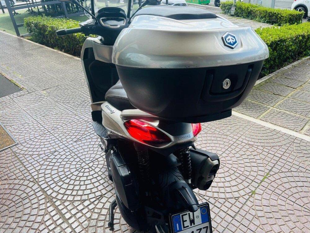 Piaggio Beverly 400 ABS-ASR (2021 - 24) (12)