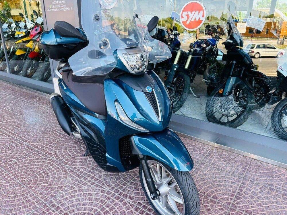 Piaggio Beverly 300 Hpe (2021) (10)