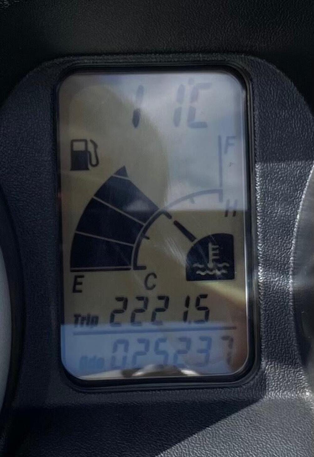 Yamaha X-Max 250 (2010 - 13) (3)