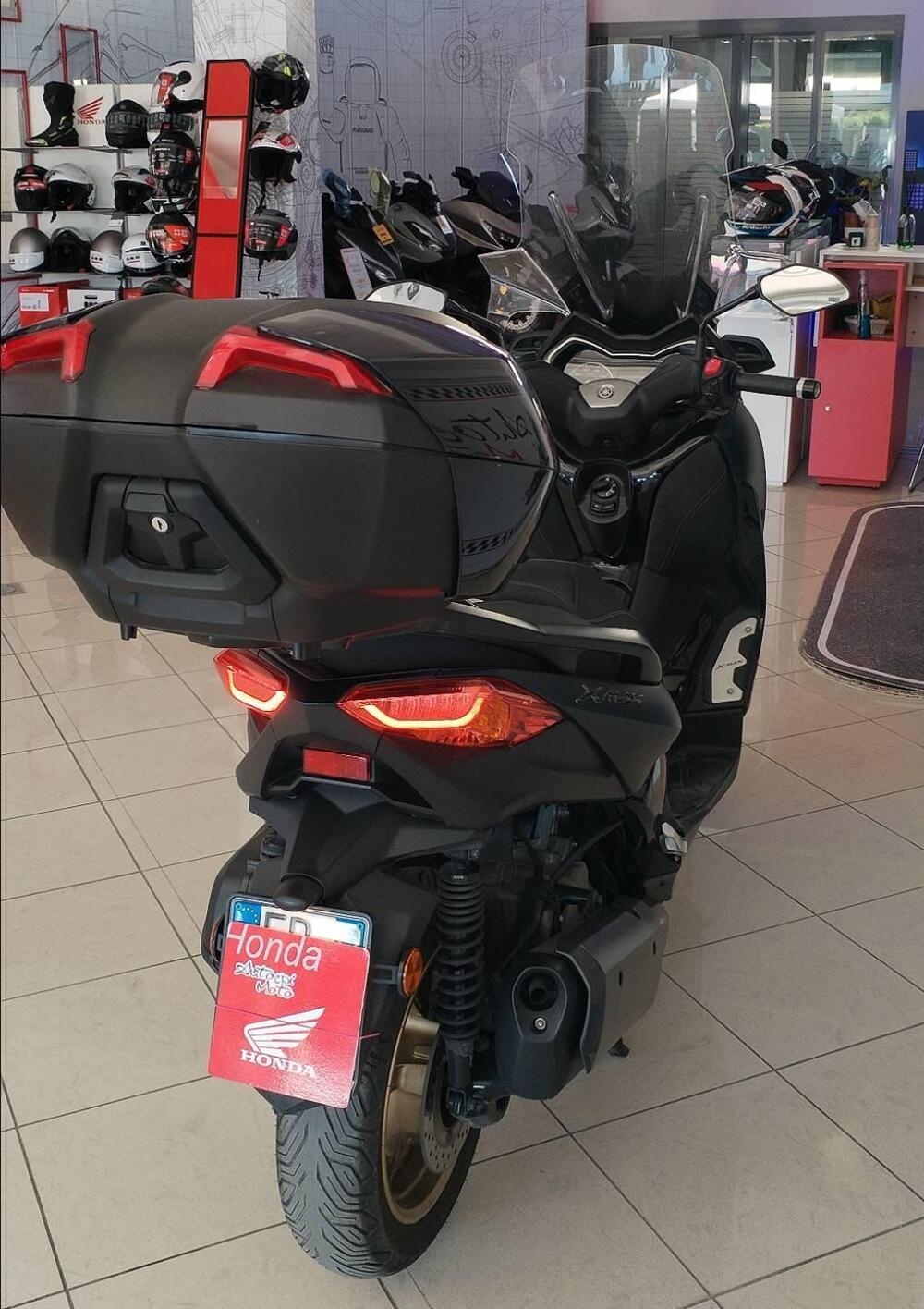 Yamaha X-Max 300 Tech Max (2021 - 24) (5)