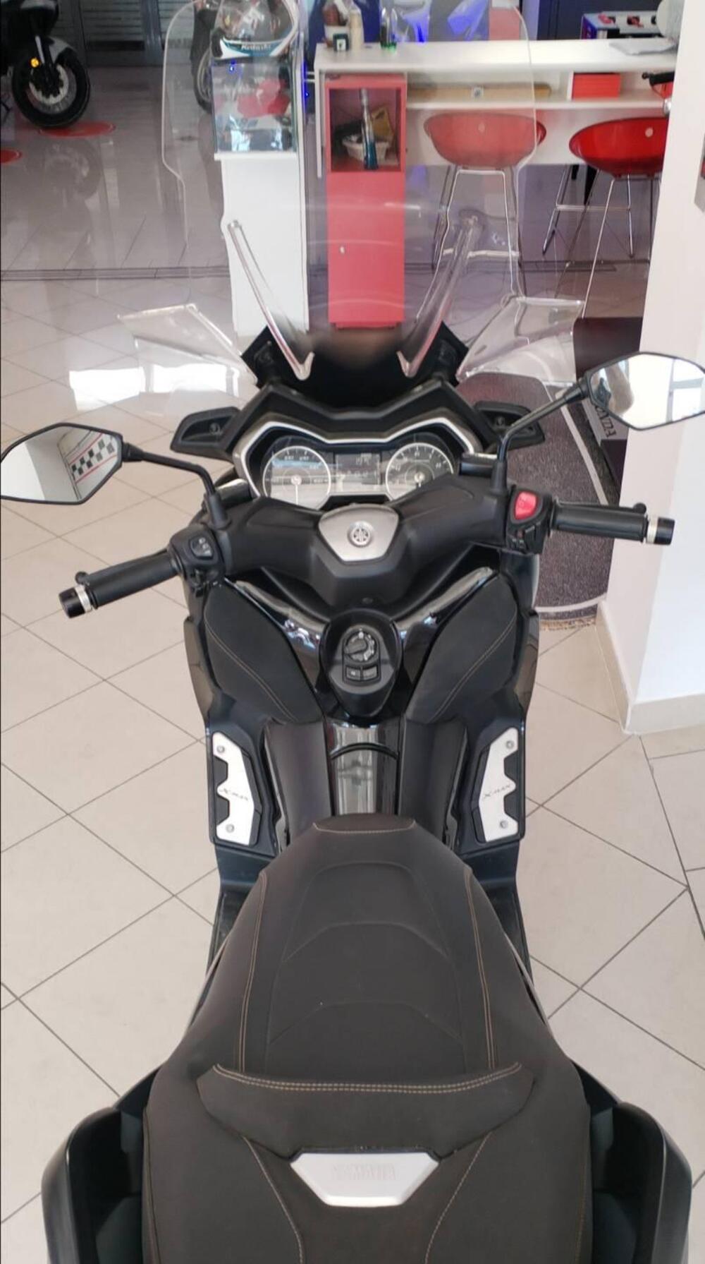 Yamaha X-Max 300 Tech Max (2021 - 24) (6)