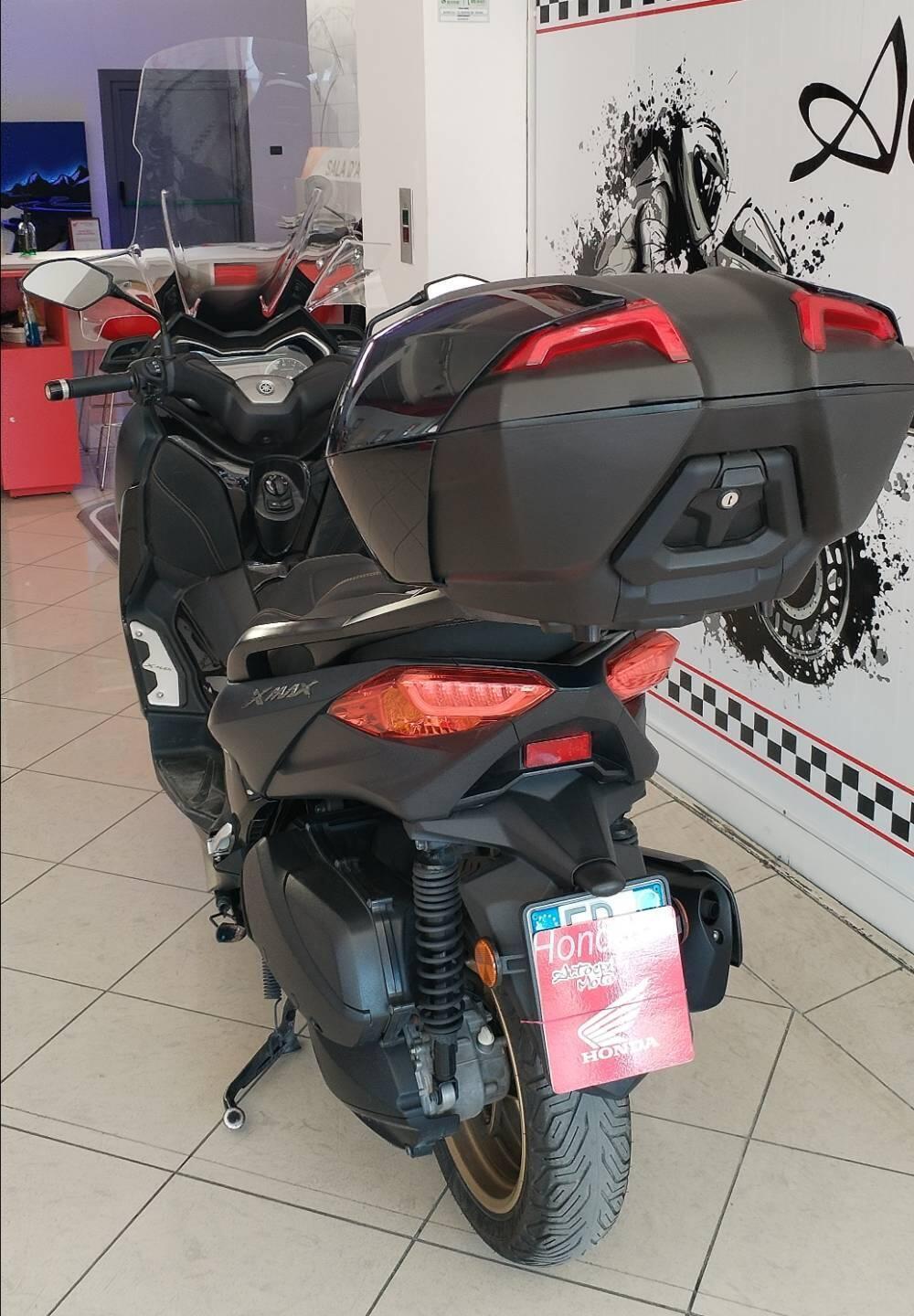 Yamaha X-Max 300 Tech Max (2021 - 24) (7)