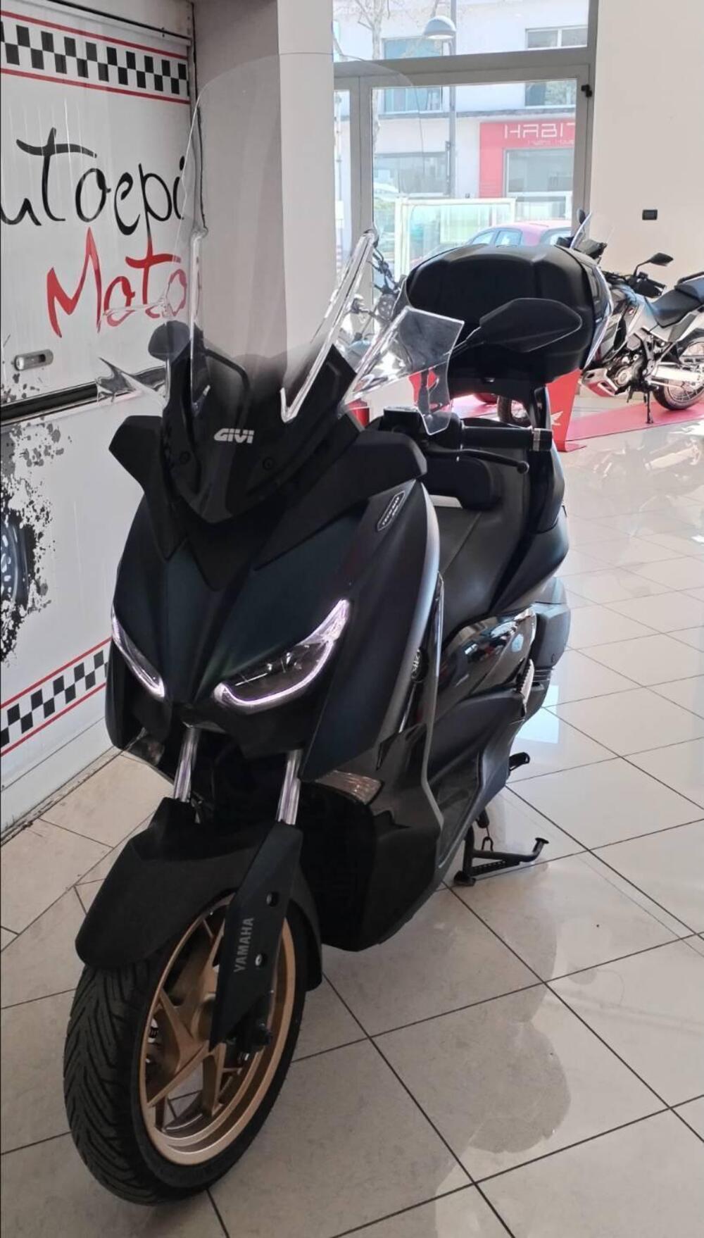 Yamaha X-Max 300 Tech Max (2021 - 24) (3)