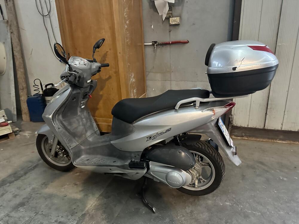 Honda Dylan 125