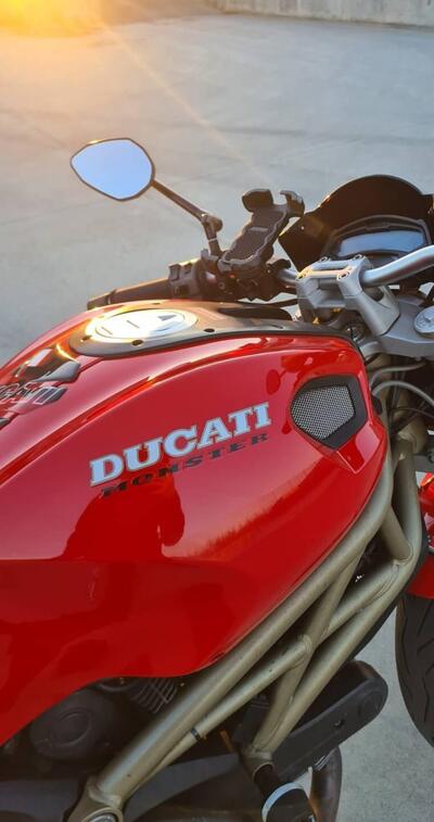 Ducati Monster 696 (2008 - 13) usata