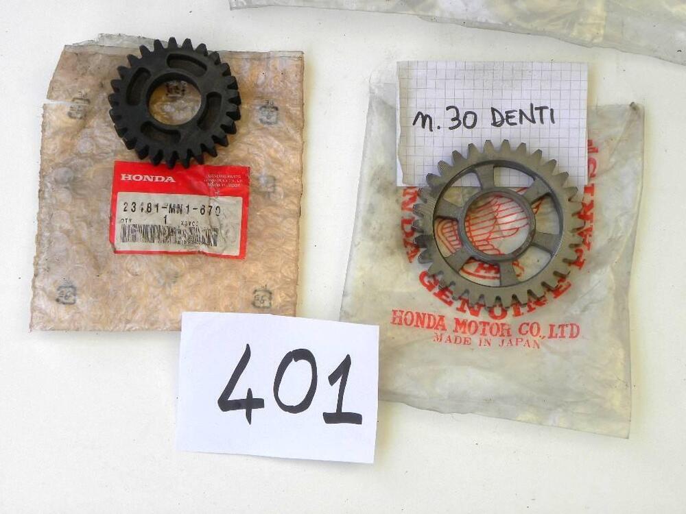 Ingranaggi cambio 2° marcia Honda VF1000 R (n. 401 (2)