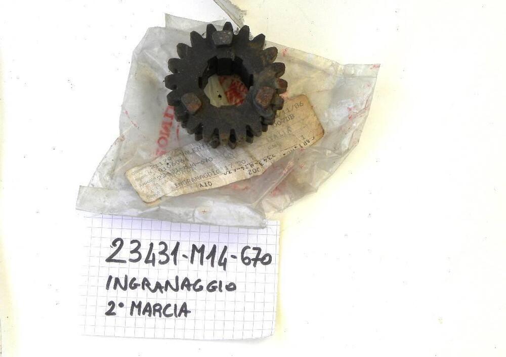 Ingranaggi cambio 2° marcia Honda VF1000 R (n. 401 (3)