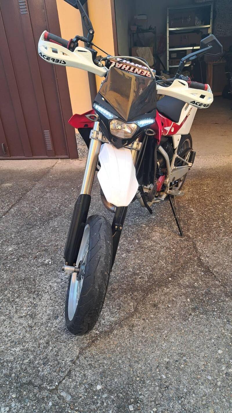 Husqvarna SM 125 (2008) (7)