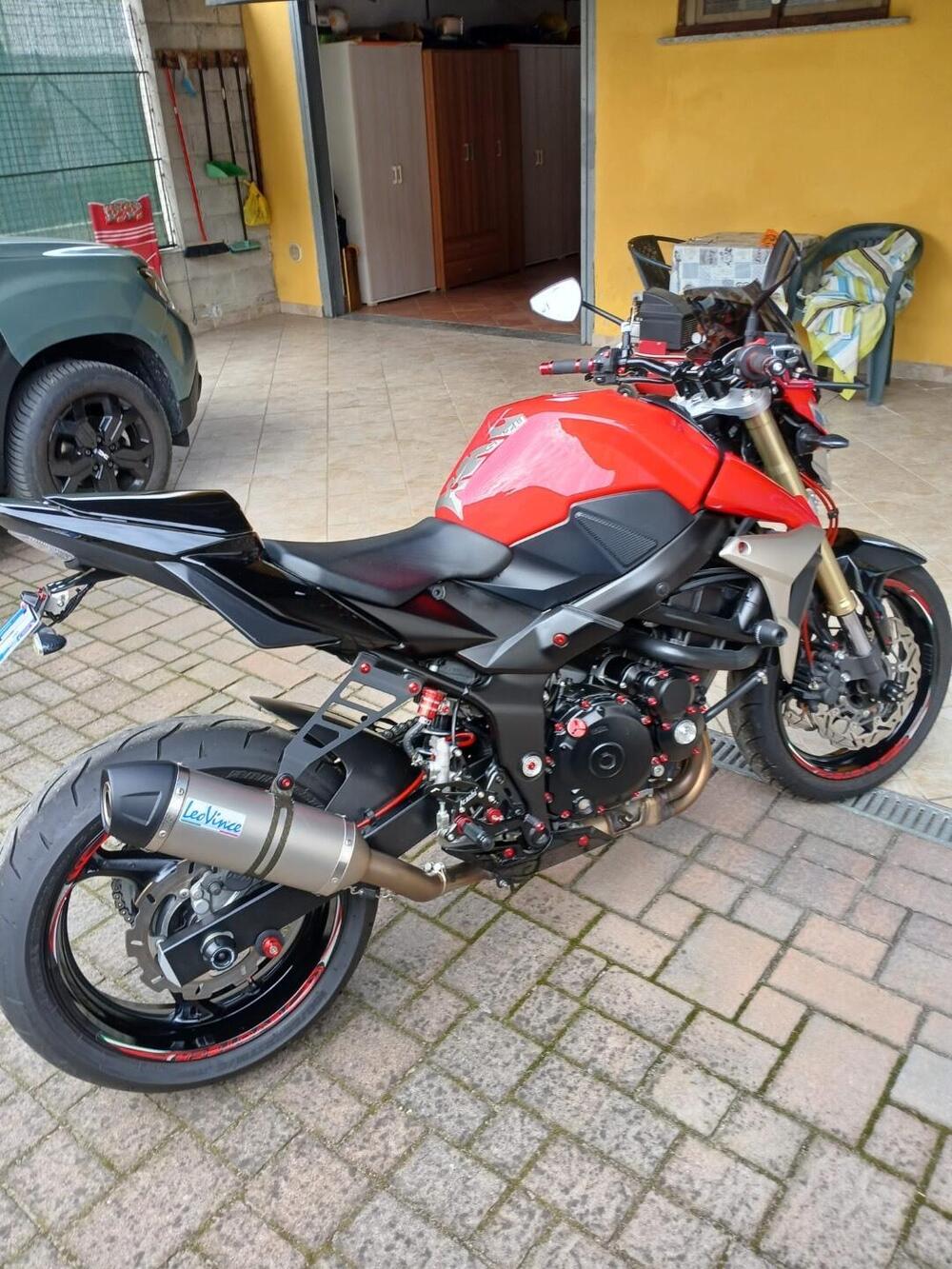 Suzuki GSR 750 (2010 - 15)
