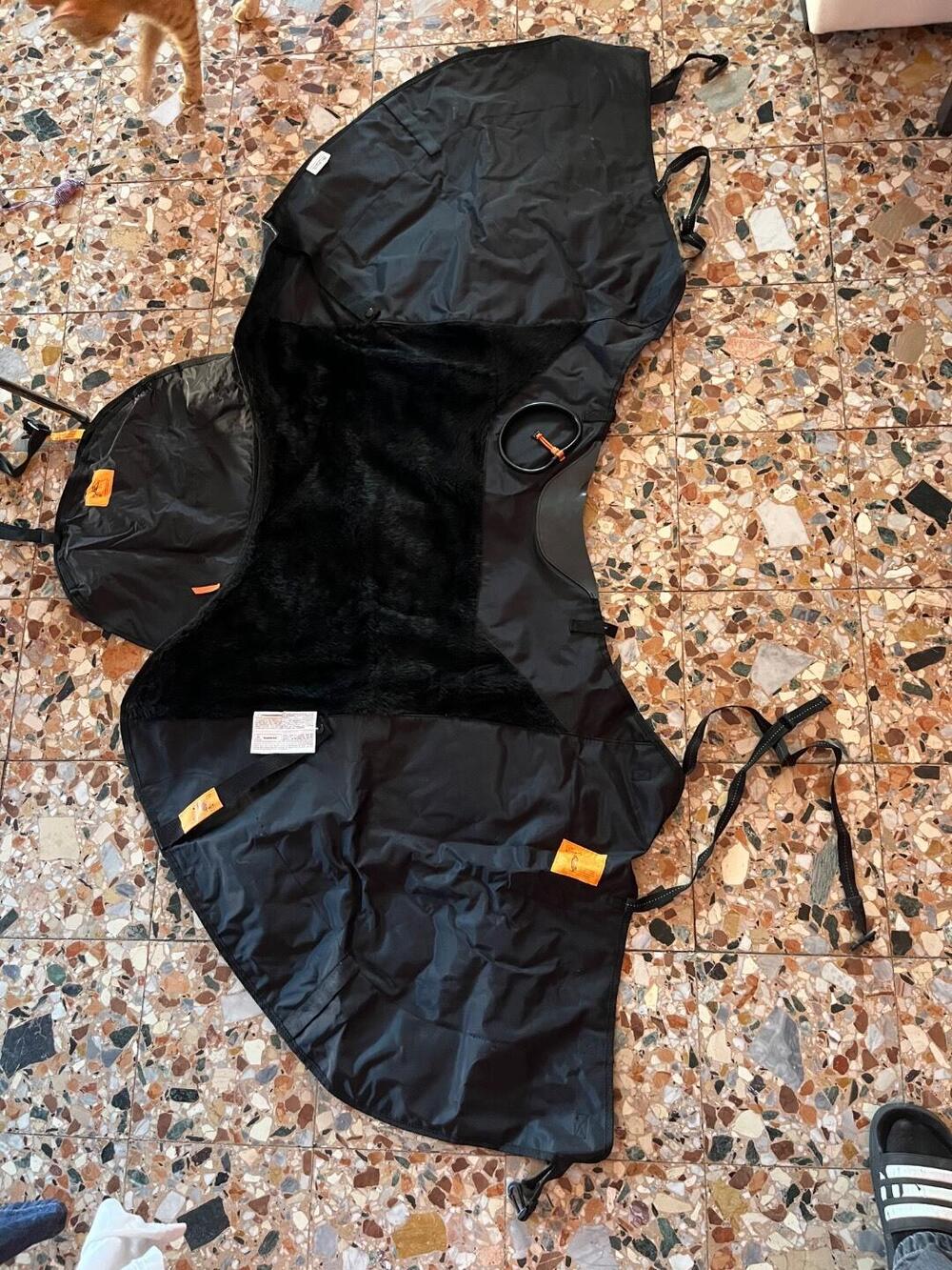 Coprigambe Tucano Urbano Termoscud R083N per Kymco (3)