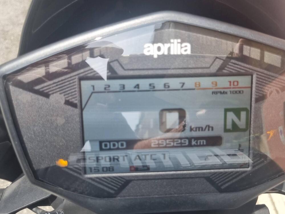 Aprilia Dorsoduro 900 (2017 - 20) (3)