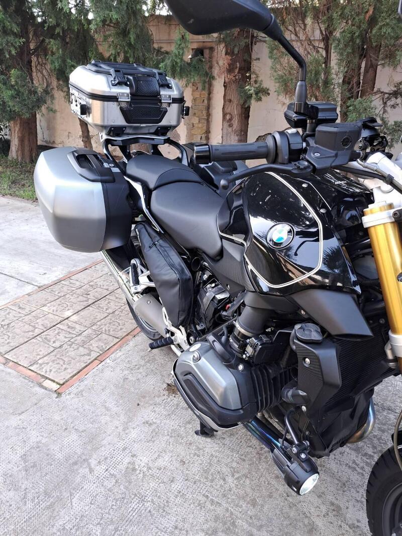 Bmw R 1200 R Black Edition (2017 - 18) (2)