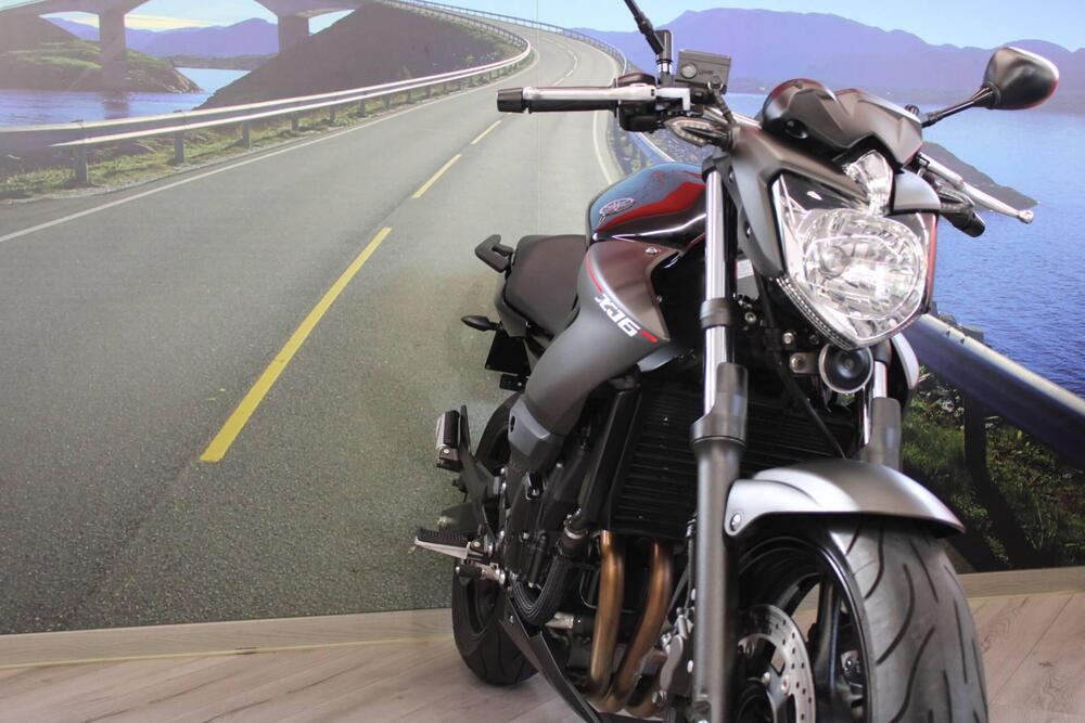 Yamaha XJ6 (2008 - 15) (10)