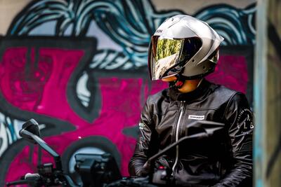 AIROH lancia il nuovo casco jet H 21