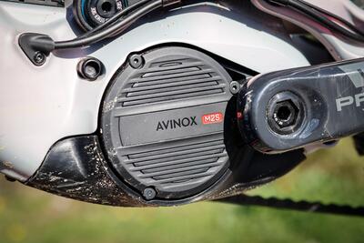 Ci serve tanta potenza? Il primo test del nuovo Avinox M2S [VIDEO]