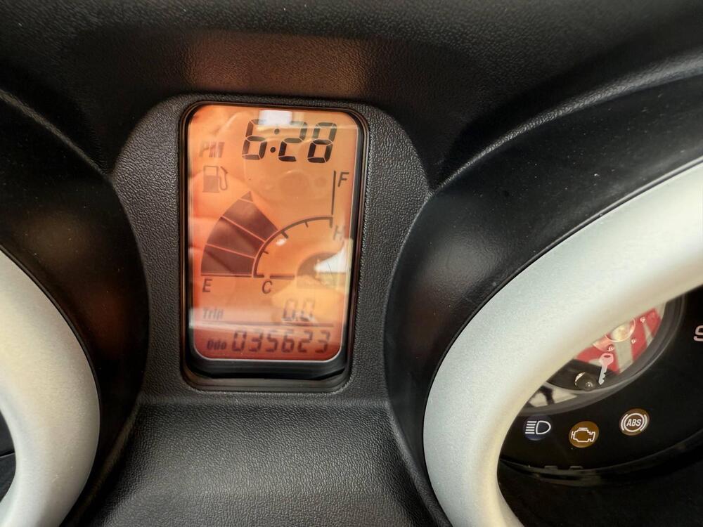 Yamaha X-Max 250 ABS (2011 - 13) (6)