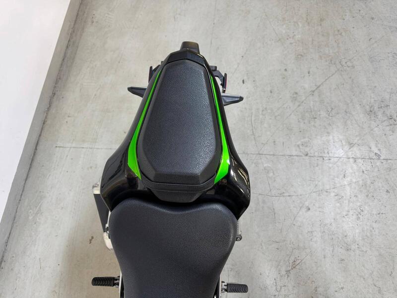 Kawasaki Z 900 (2021 - 24) (6)