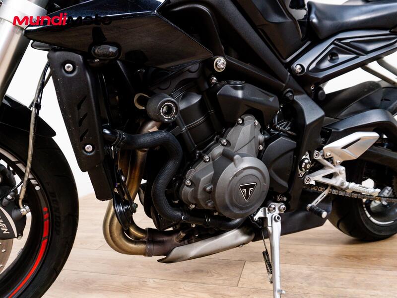 Triumph Street Triple 765 RX (2026) (9)